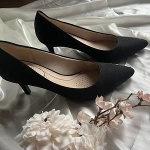 Heeled Pointed-toe